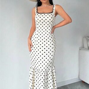 SHEIN White and Black Sleeveless Sheath Maxi Dress